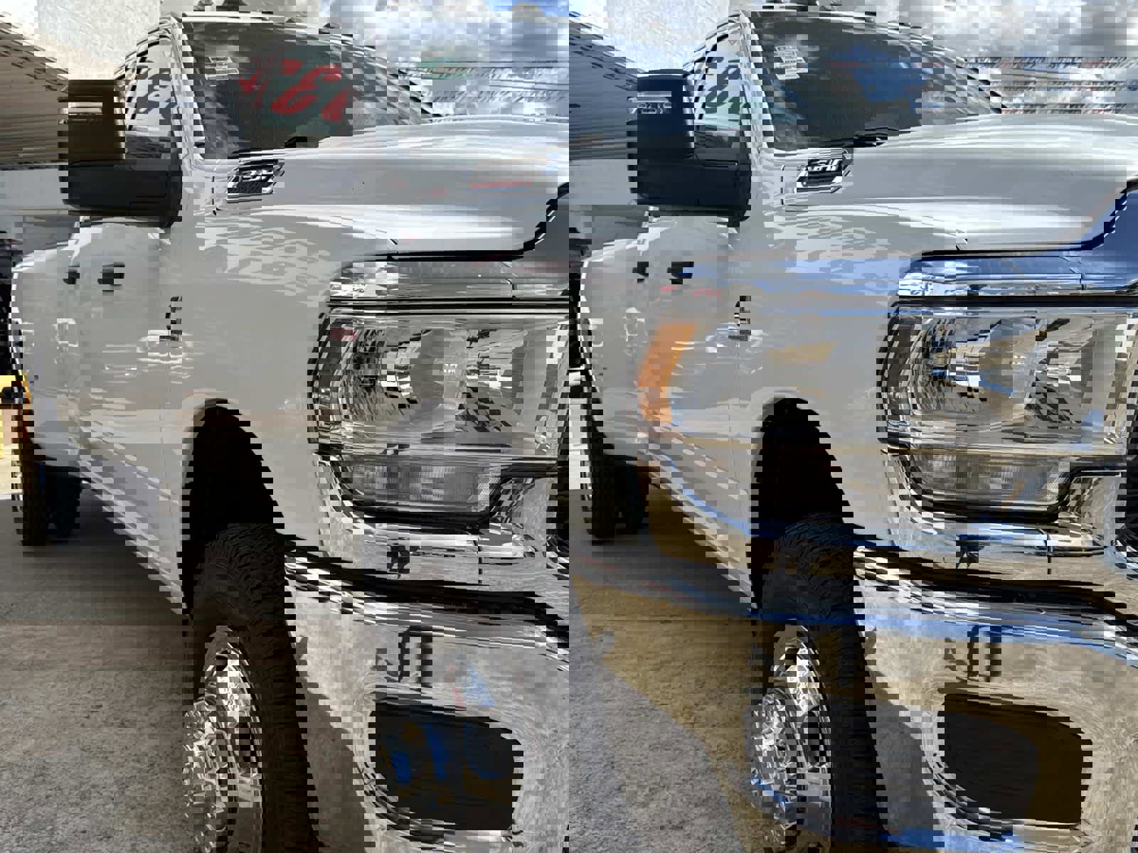 Used 2024 RAM 3500 Tradesman w/ Chrome Appearance Group image 39