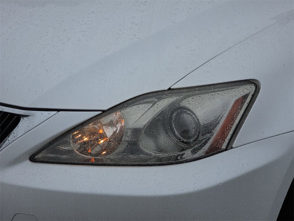 Used 2010 Lexus IS 250C image 37