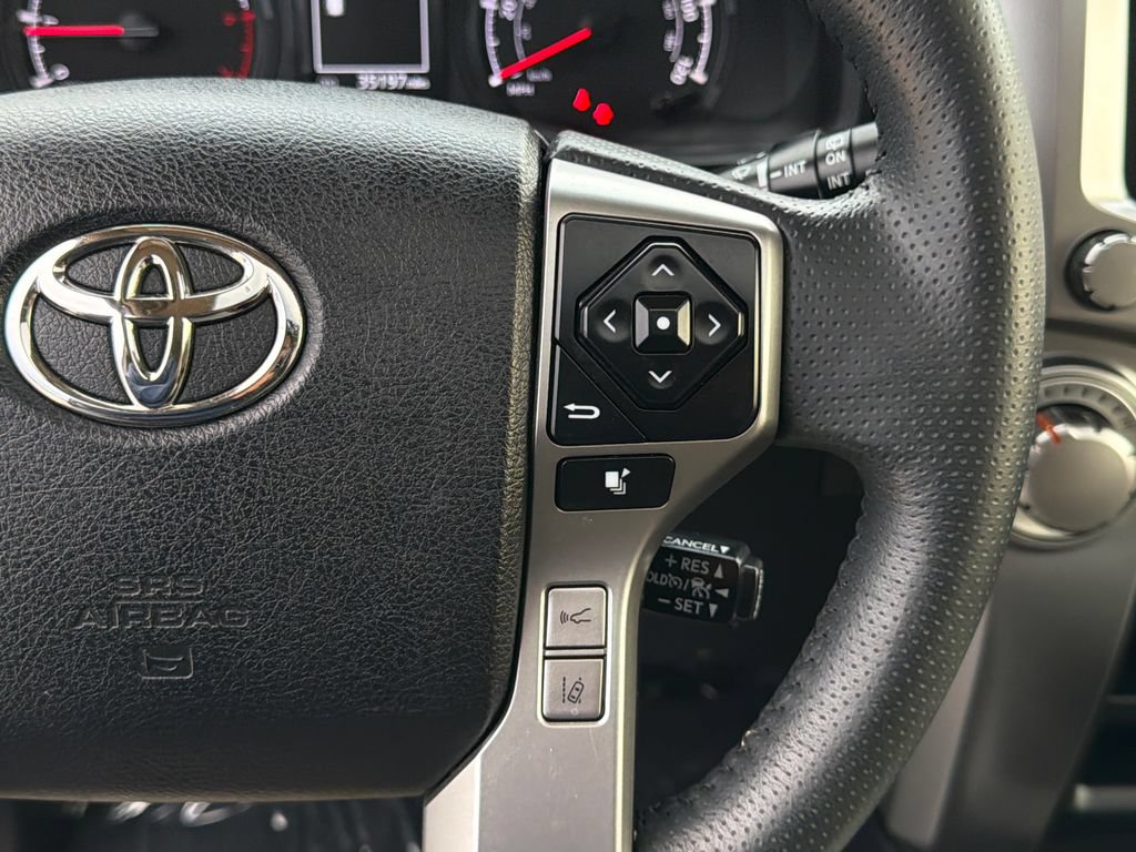 Used 2022 Toyota 4Runner SR5 Premium w/ Moonroof Package AWD/4WD image 28