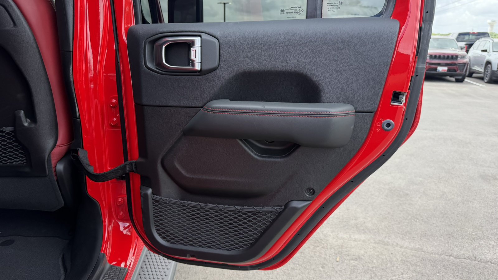 Used 2024 Jeep Wrangler Unlimited Rubicon 392 AWD/4WD image 24