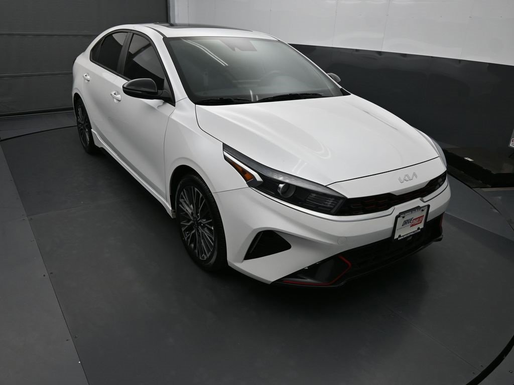 Used 2022 Kia Forte GT-Line w/ GT-Line Premium Package image 9