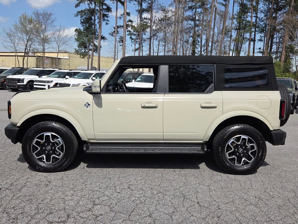 Used 2025 Ford Bronco Outer Banks image 4