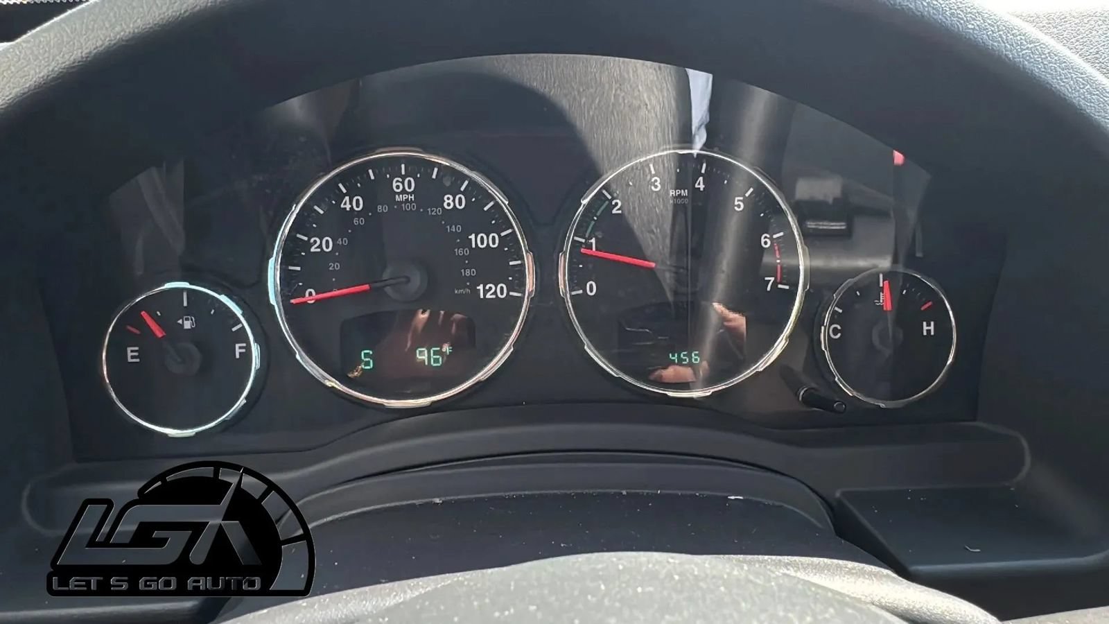 Used 2012 Jeep Liberty Sport AWD/4WD image 11
