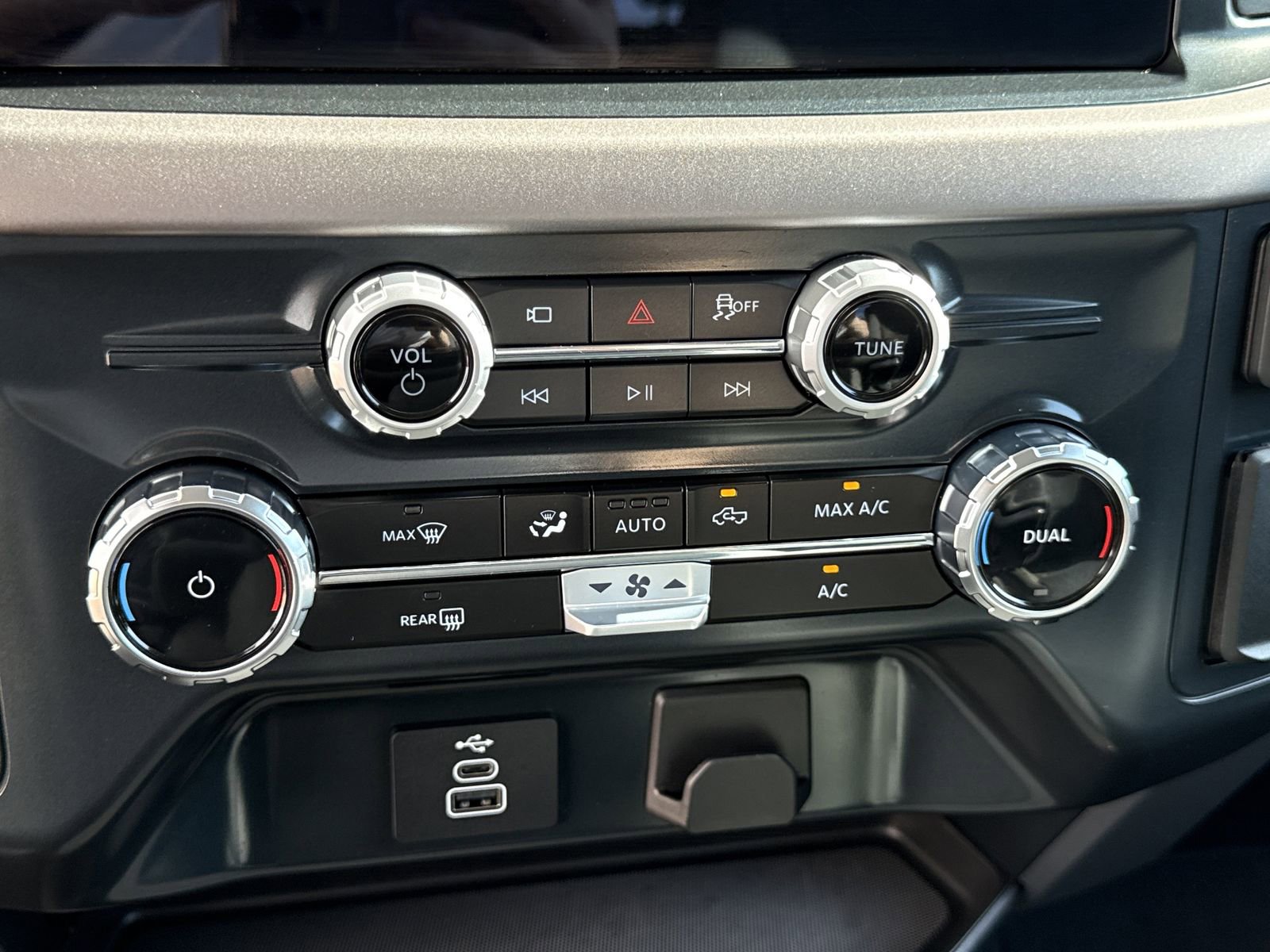 Used 2025 Ford F150 XLT w/ Equipment Group 301A Standard image 22