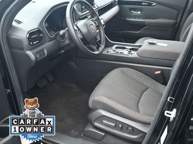 Used 2025 Honda Pilot Sport image 15