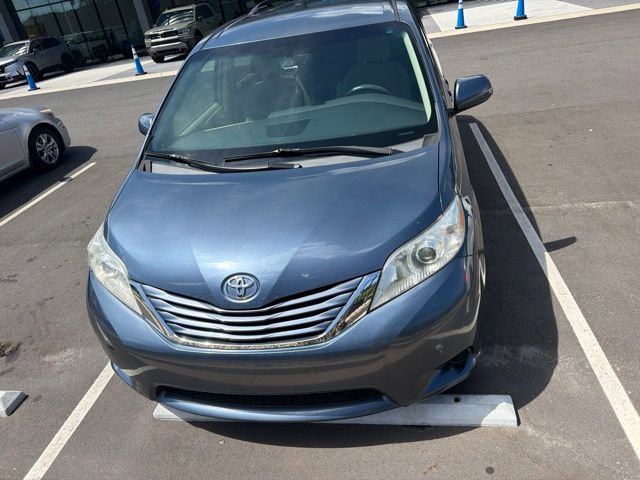 Used 2017 Toyota Sienna LE FWD image 7