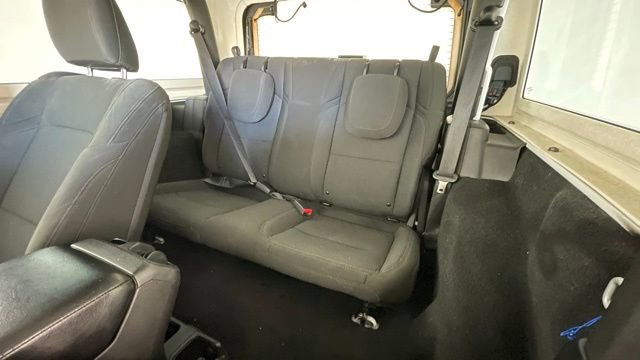 Used 2022 Jeep Wrangler Sport image 41