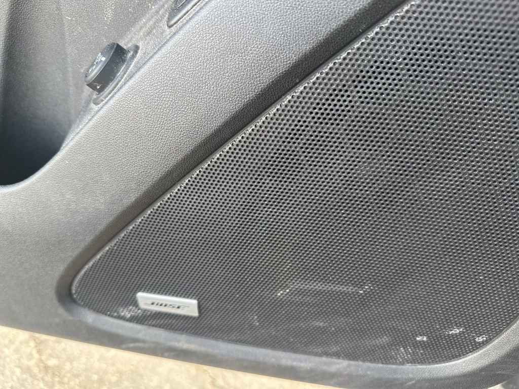 Used 2018 Chevrolet Equinox Premier image 10