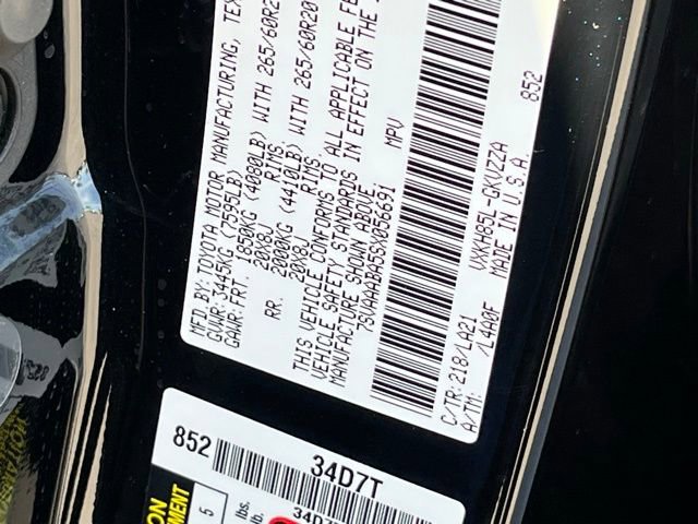 Used 2025 Toyota Sequoia Platinum image 36