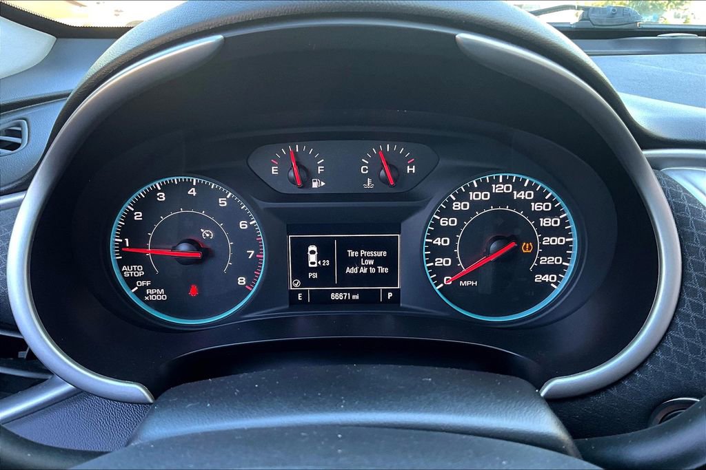 Used 2023 Chevrolet Malibu LT image 13