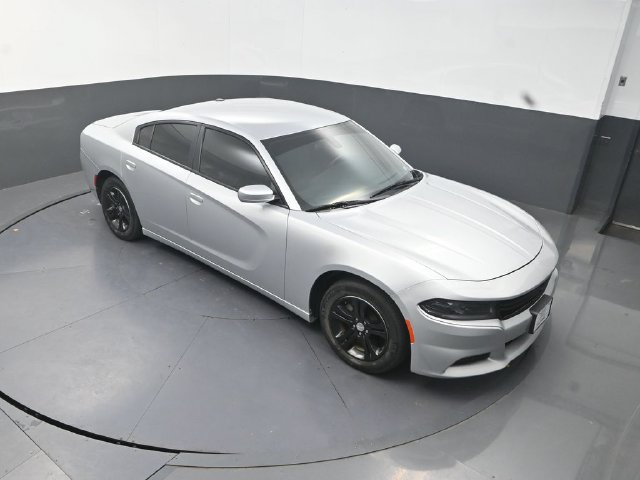 Used 2022 Dodge Charger SXT RWD image 11