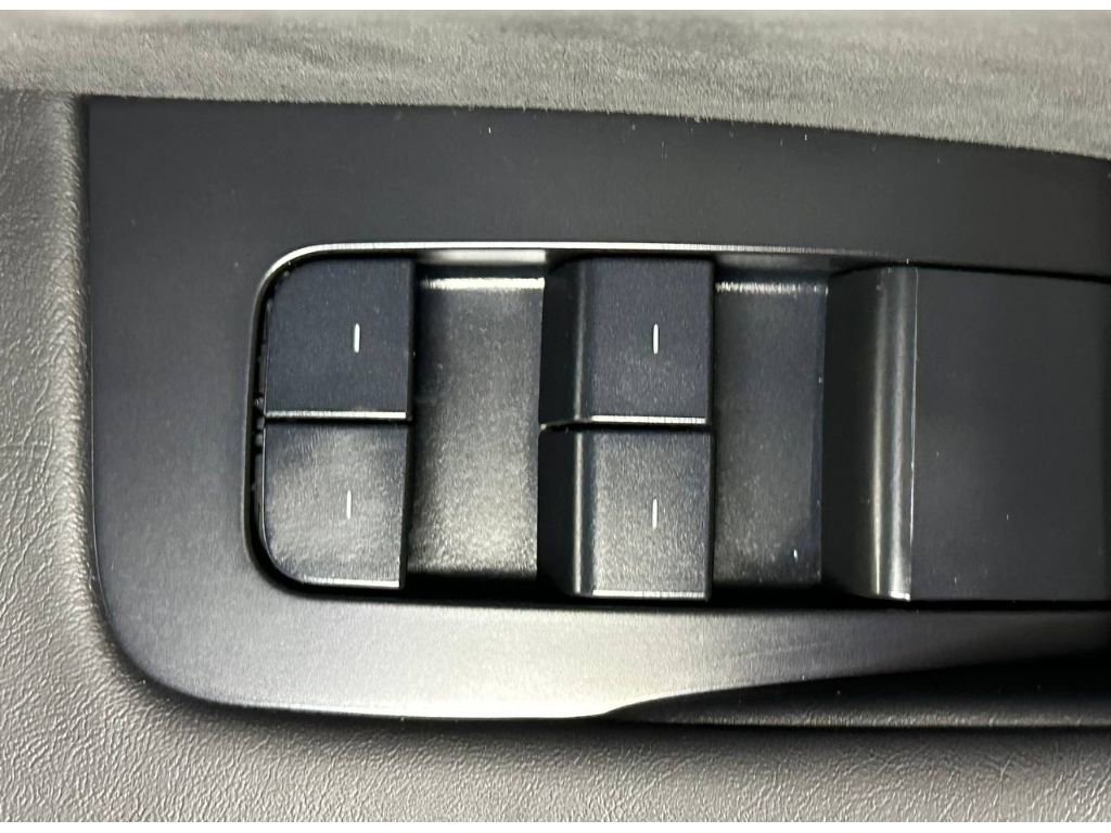 Used 2025 Tesla Model 3 Performance AWD/4WD image 35
