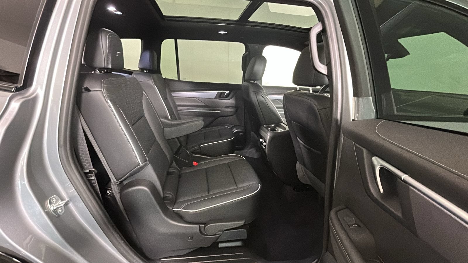 New 2026 Buick Enclave Sport Touring w/ Power Package FWD image 34