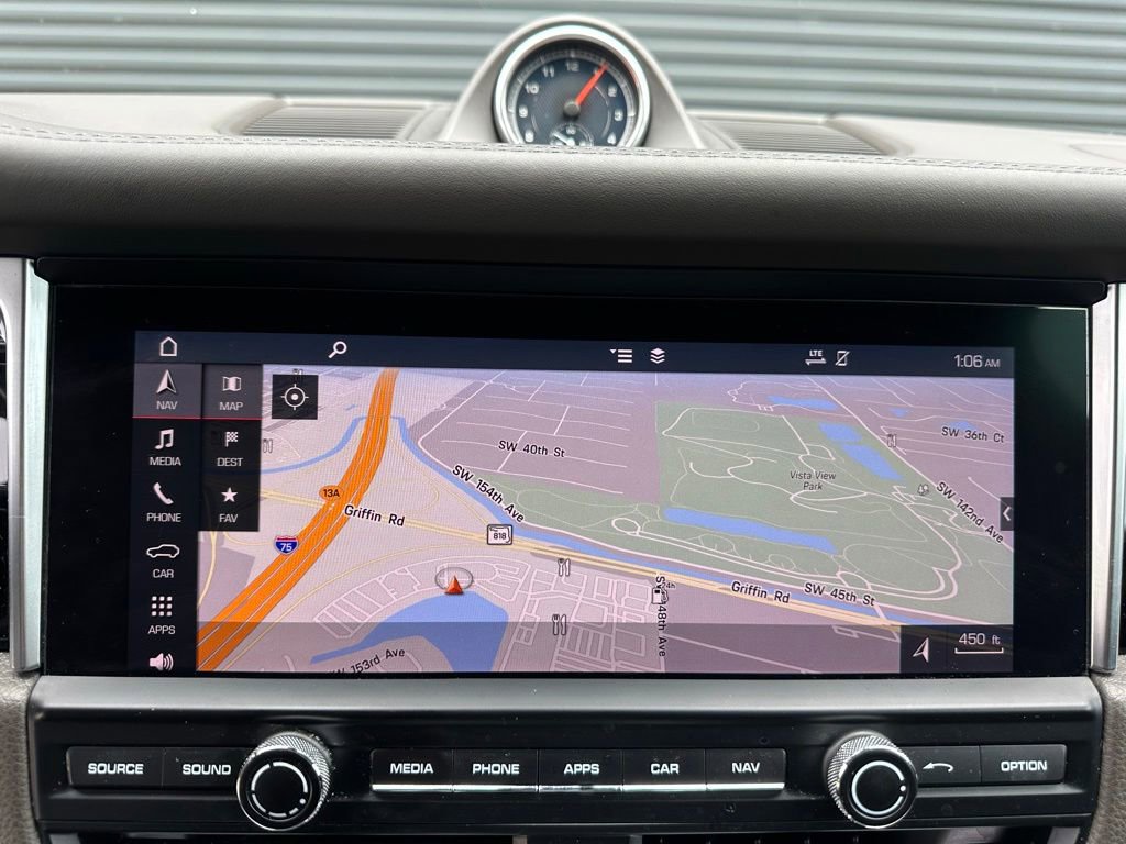 Certified 2019 Porsche Macan S AWD/4WD image 35