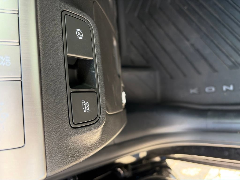 Used 2026 Hyundai Kona Limited AWD/4WD image 12