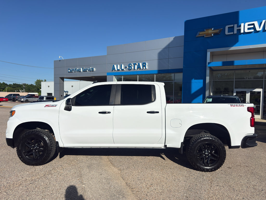 Used 2024 Chevrolet Silverado 1500 LT Trail Boss w/ Protection Package AWD/4WD image 3