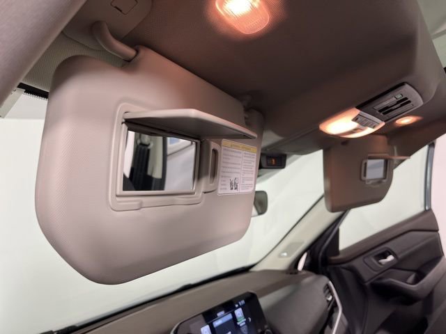 Used 2022 Nissan Rogue SL w/ SL Premium Package image 36