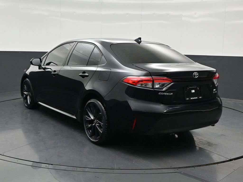 Used 2026 Toyota Corolla LE FWD image 3