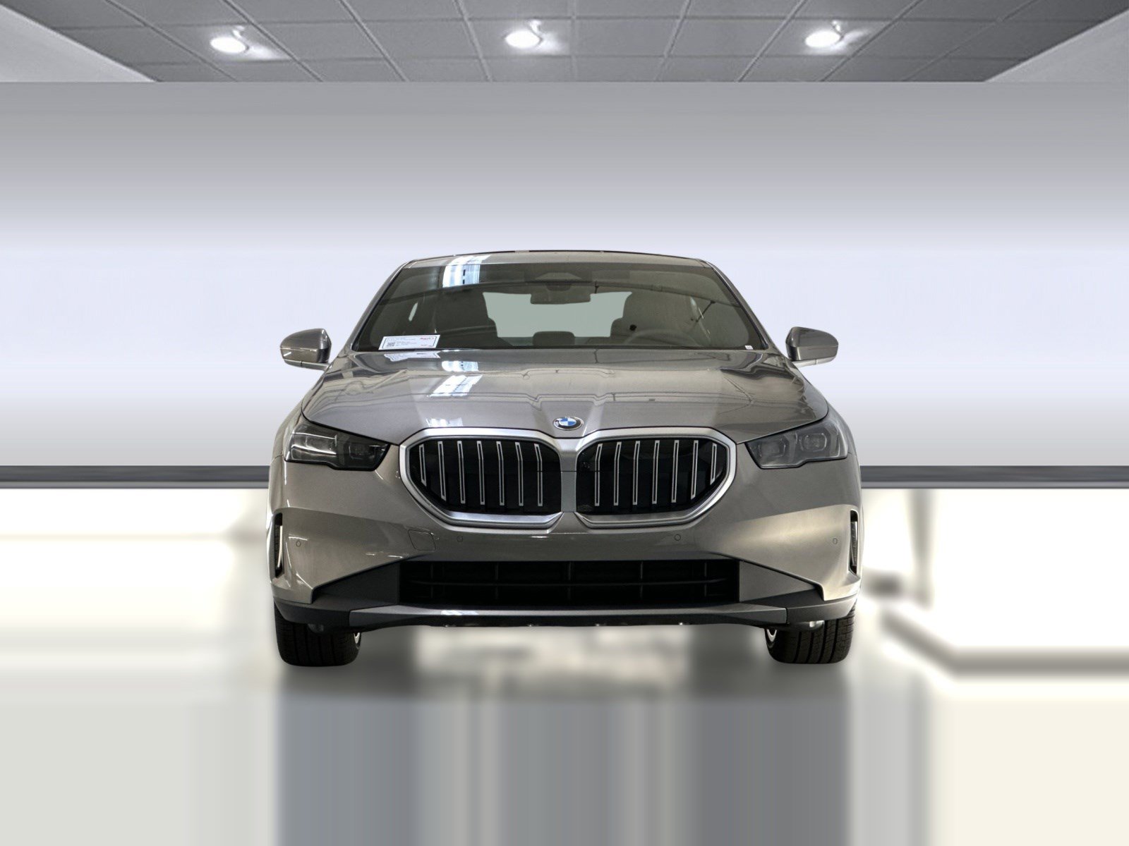 Used 2026 BMW 530i w/ Premium Package RWD image 5