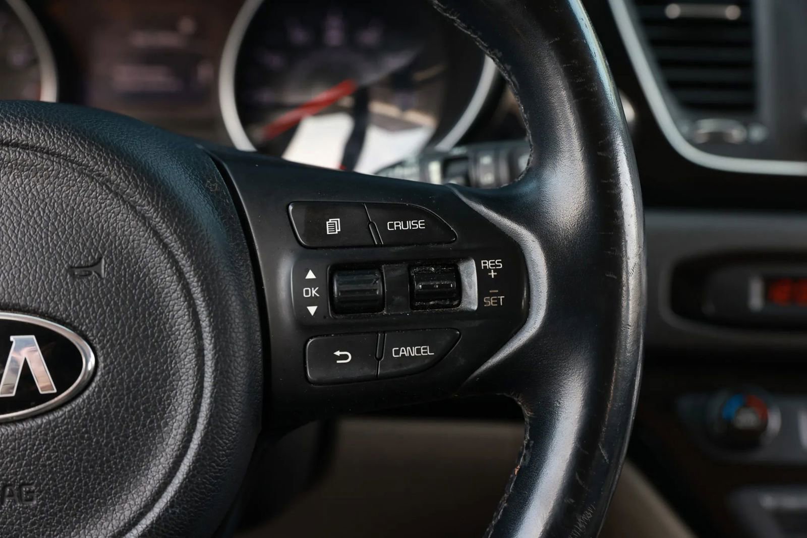 Used 2015 Kia Sedona EX image 31