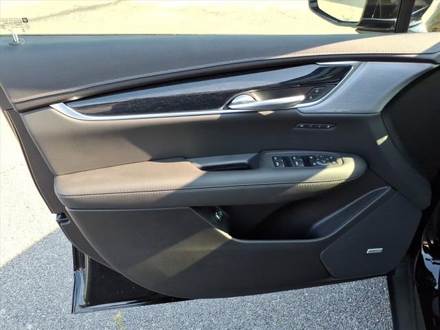 New 2025 Cadillac XT5 Premium Luxury w/ LPO, Floor Liner Package image 26