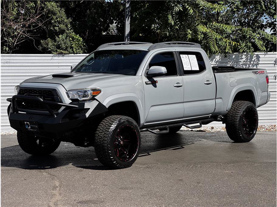 Used 2016 Toyota Tacoma TRD Off-Road w/ Towing Package AWD/4WD image 8