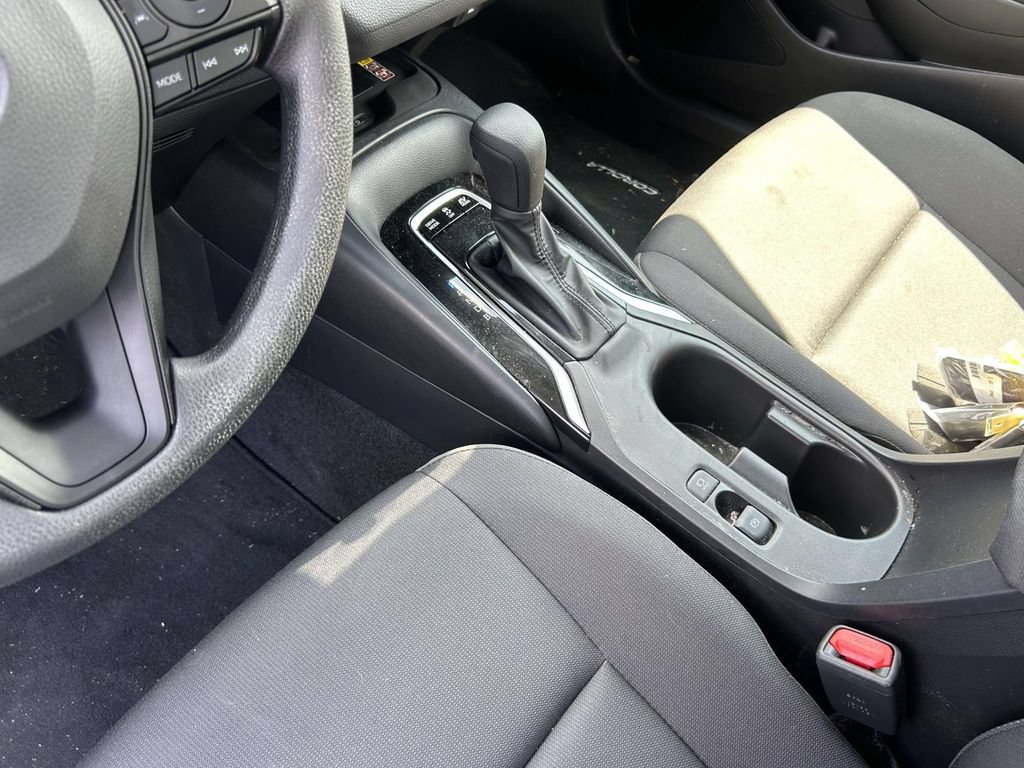 Used 2026 Toyota Corolla LE w/ LE Premium Package FWD image 20