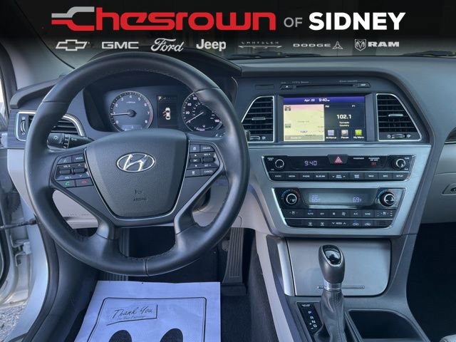 Used 2017 Hyundai Sonata Limited w/ Ultimate Package 04 FWD image 39