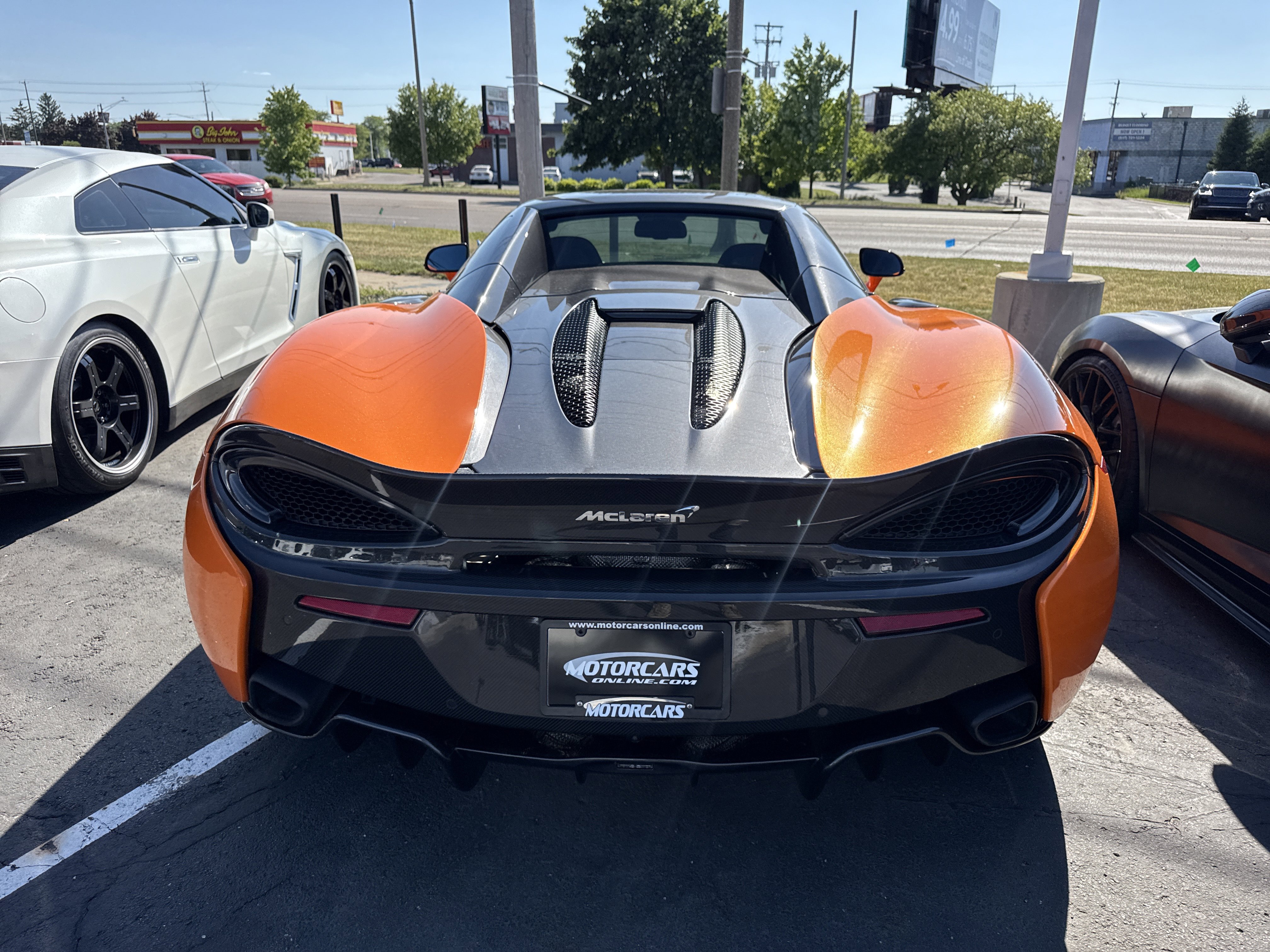 Used 2019 McLaren 570S Spider RWD image 7