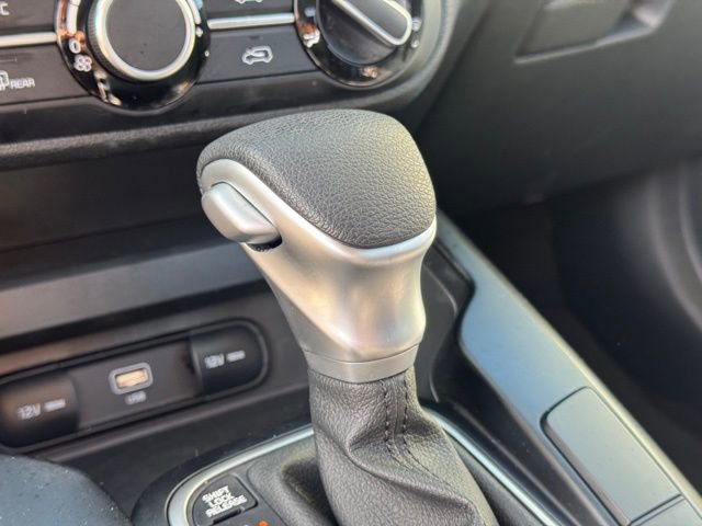 Certified 2025 Kia Soul LX FWD image 19
