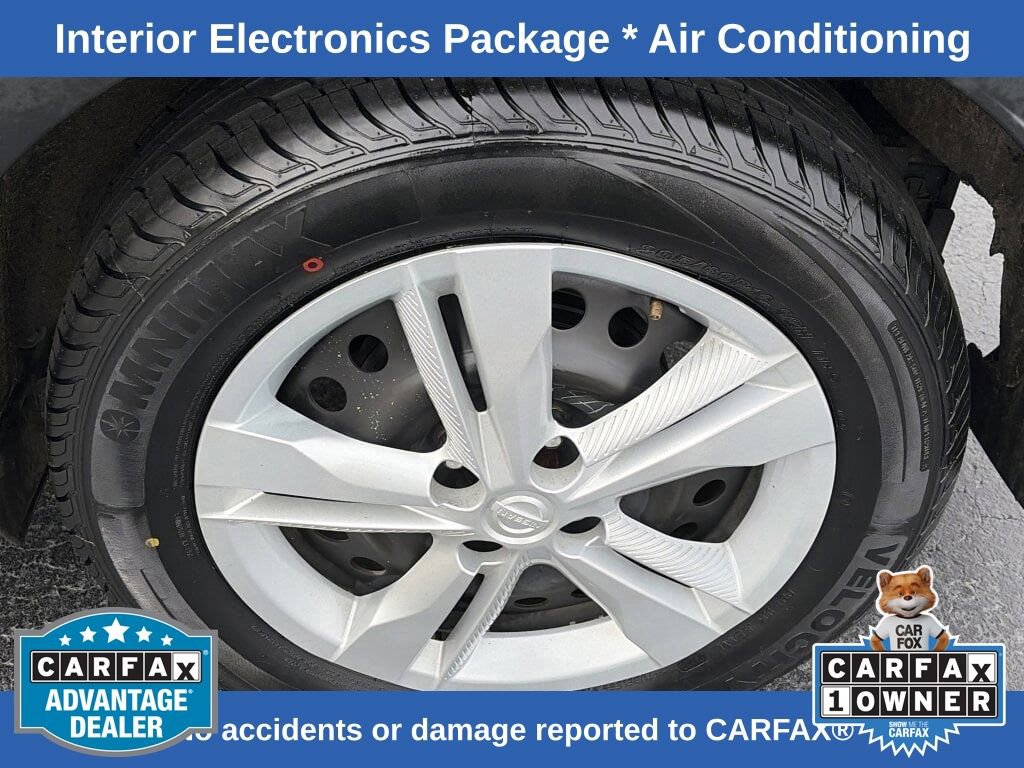 Used 2022 Nissan Kicks S w/ Interior Electronics Package image 9