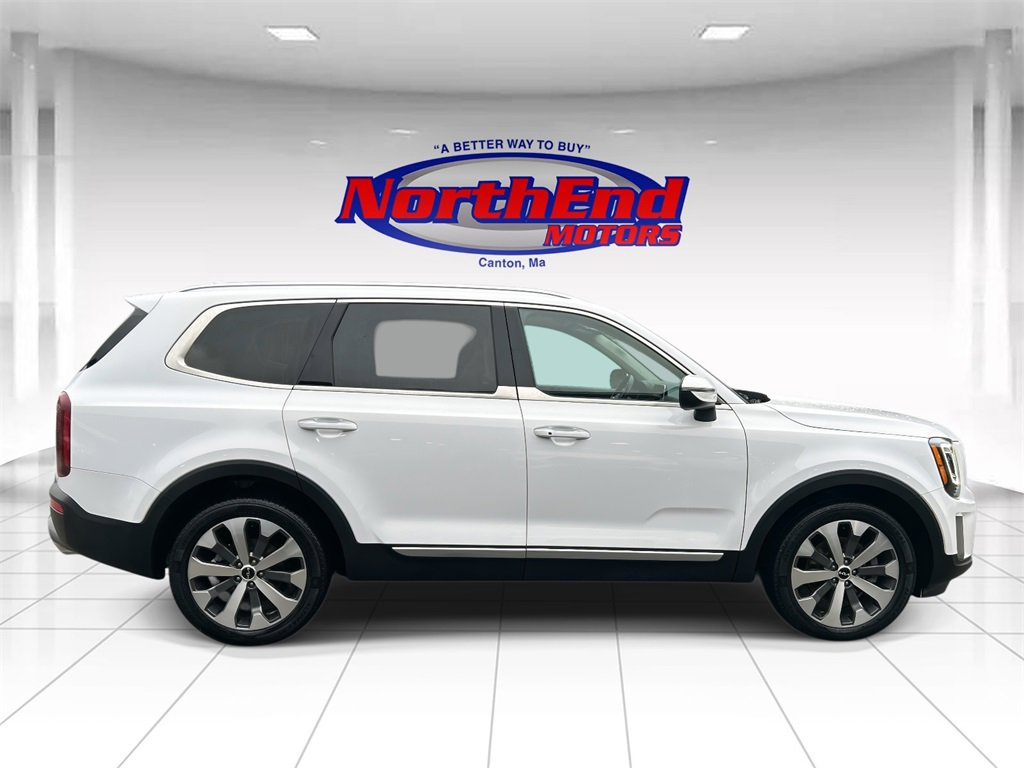 Used 2022 Kia Telluride S image 2