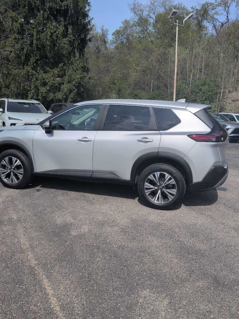 Used 2023 Nissan Rogue SV AWD/4WD image 15