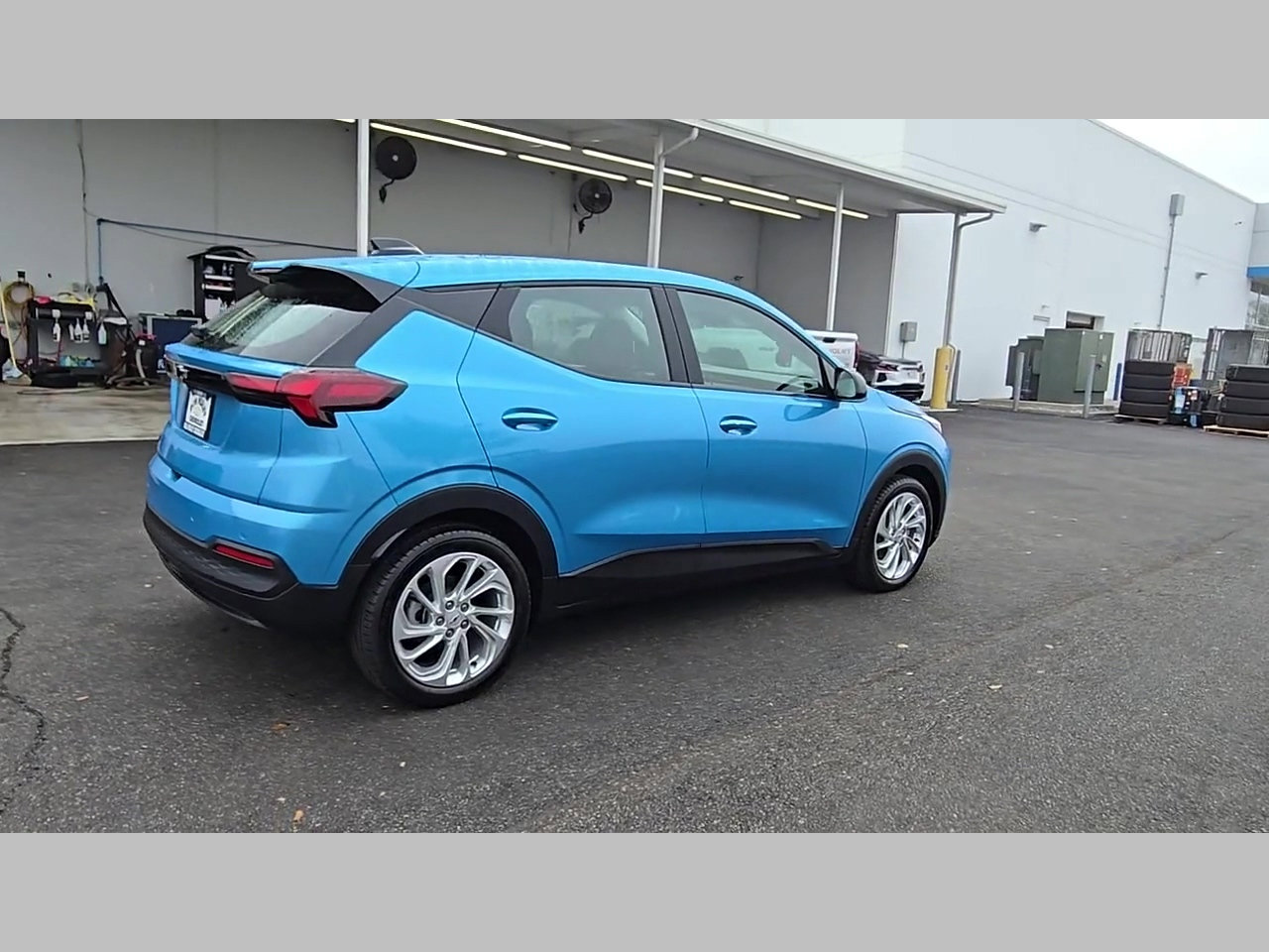 New 2027 Chevrolet Bolt LT w/ Comfort Package image 20