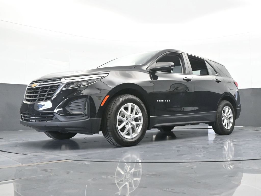 Used 2023 Chevrolet Equinox LS FWD image 47