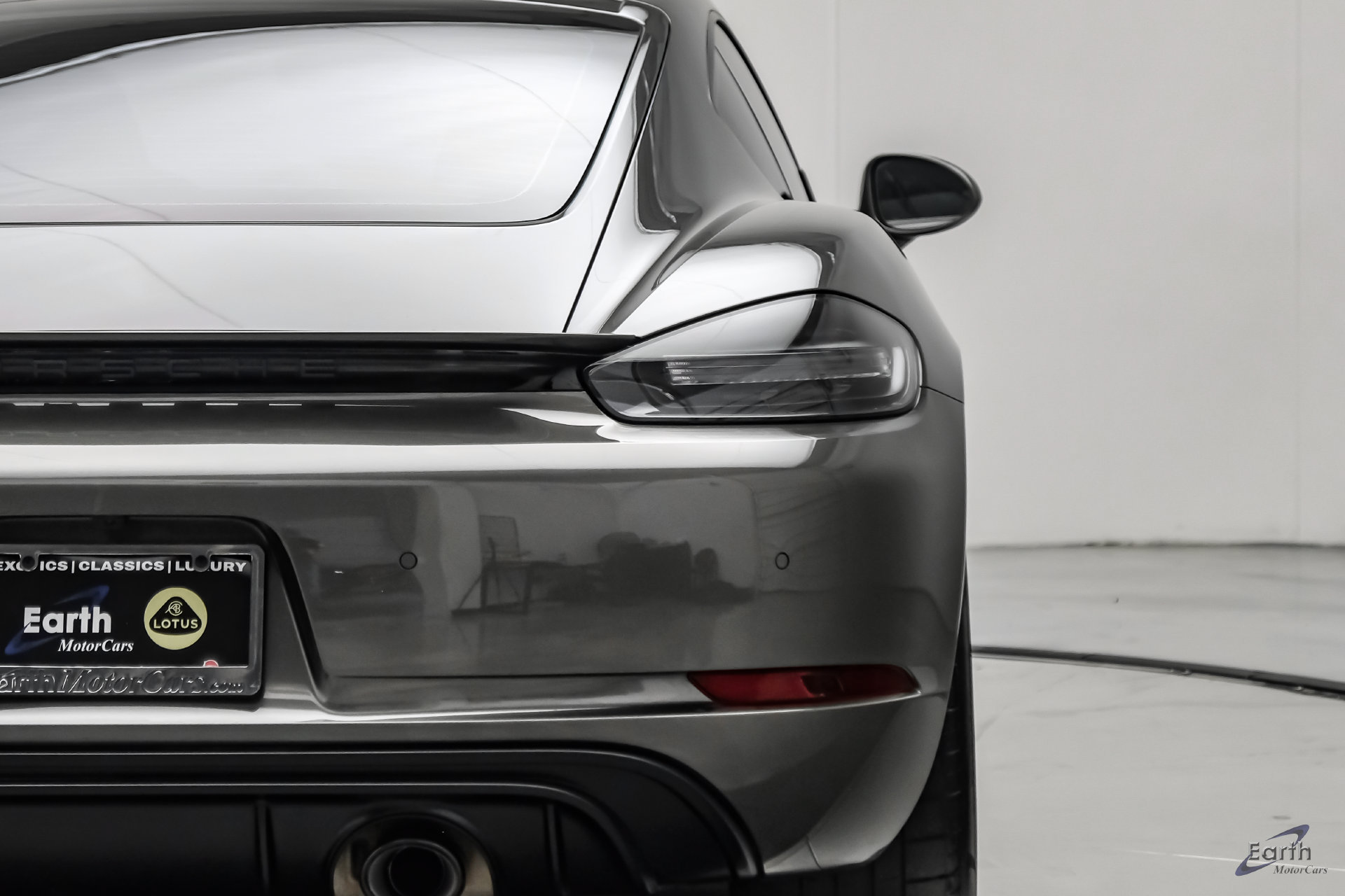 Used 2023 Porsche 718 Cayman GTS RWD image 13