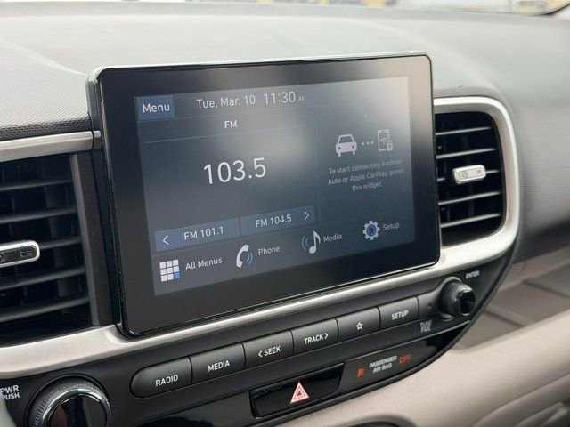 Used 2024 Hyundai Venue SEL image 28