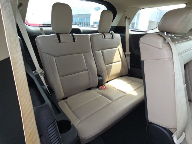 Used 2022 Ford Explorer XLT w/ Equipment Group 202A image 44