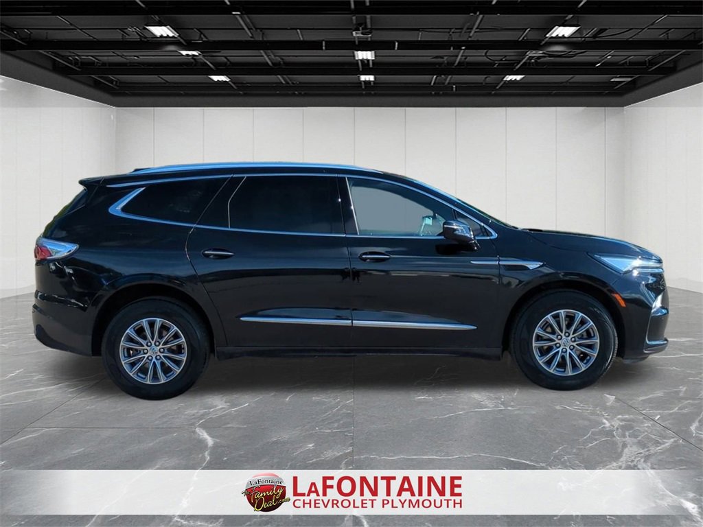 Certified 2023 Buick Enclave Essence image 9