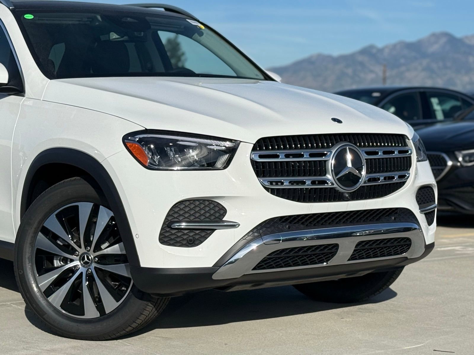 New 2026 Mercedes-Benz GLE 350 4MATIC image 3