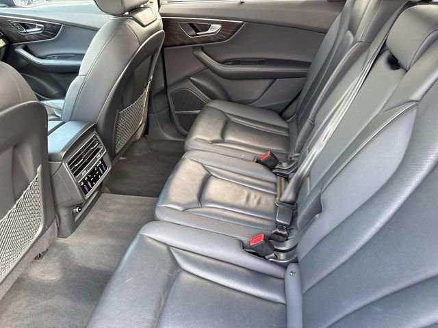 Used 2023 Audi Q7 3.0T Prestige w/ Prestige Package AWD/4WD image 13
