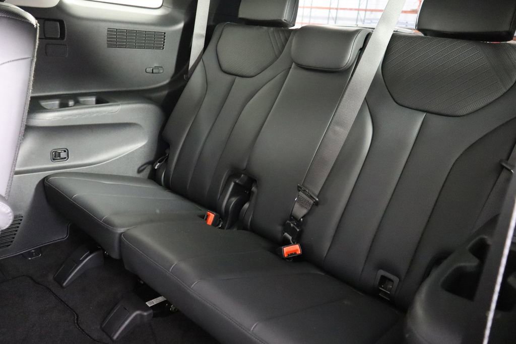 Used 2025 Hyundai Palisade SEL image 17