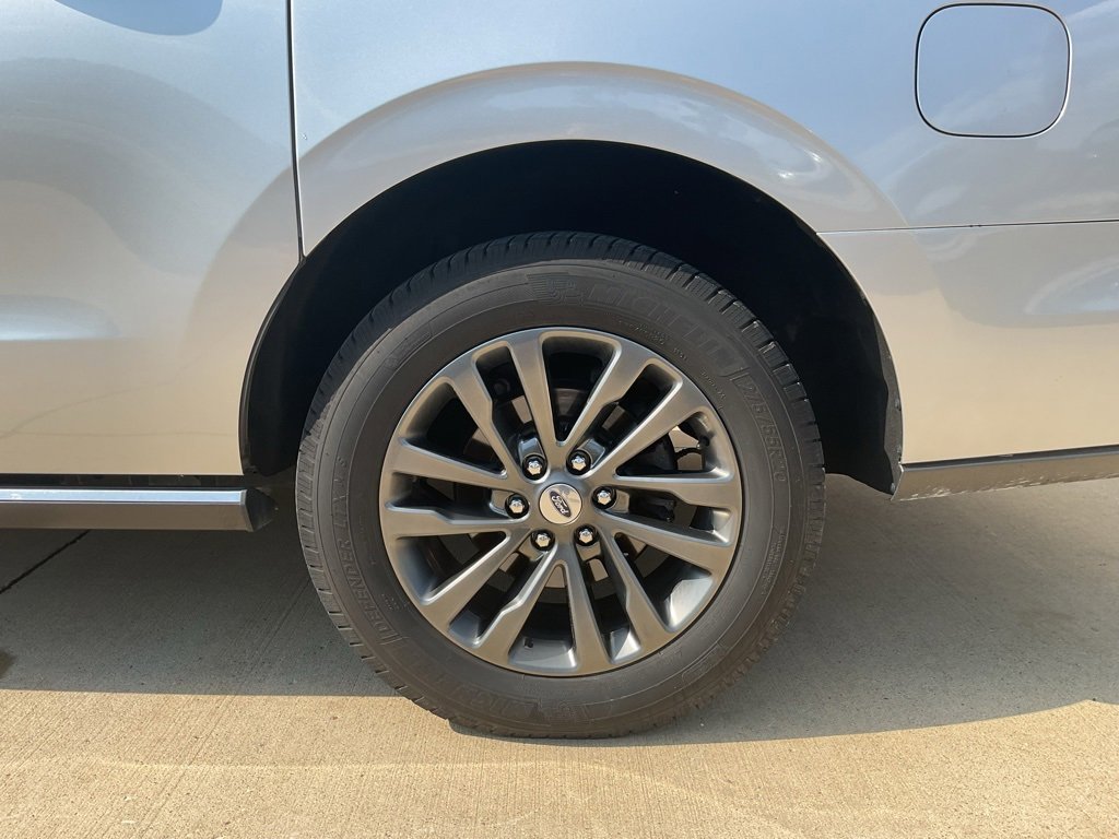 Used 2021 Ford Expedition Max Limited image 6