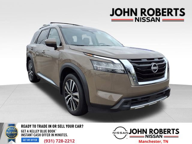 Used 2024 Nissan Pathfinder Platinum w/ Cargo Package