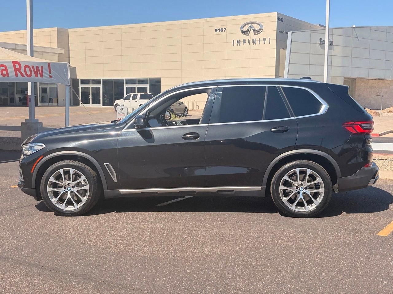 Used 2019 BMW X5 xDrive40i w/ Premium Package AWD/4WD image 3