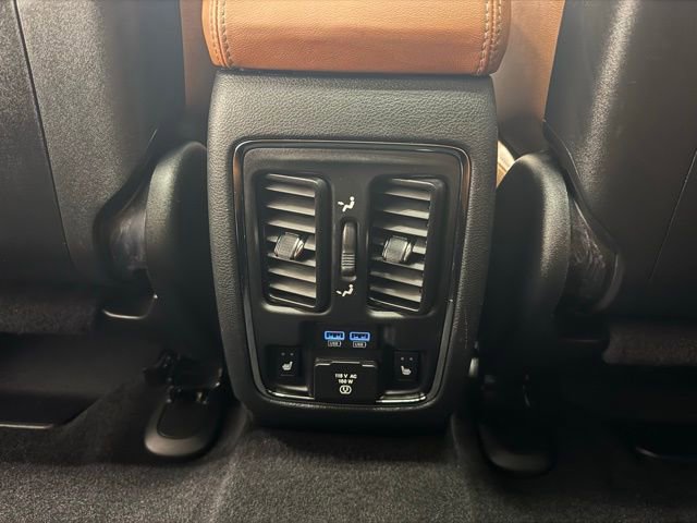 Used 2020 Jeep Grand Cherokee SRT image 34