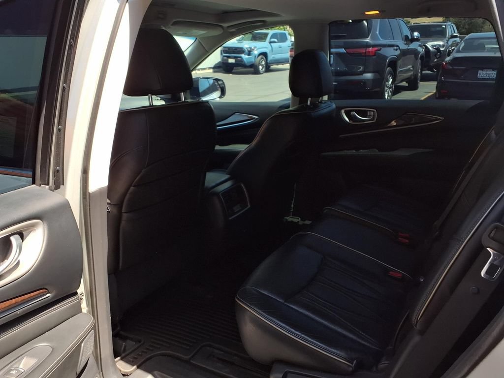 Used 2016 INFINITI QX60 FWD w/ Deluxe Technology Package image 19