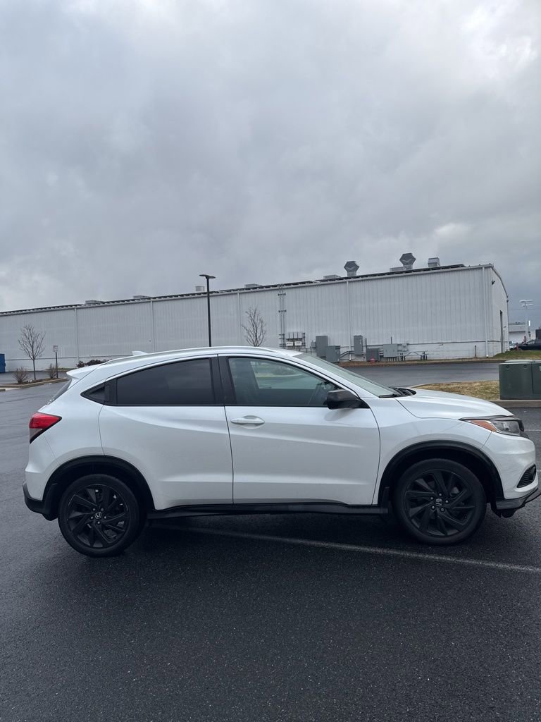 Used 2022 Honda HR-V Sport image 6