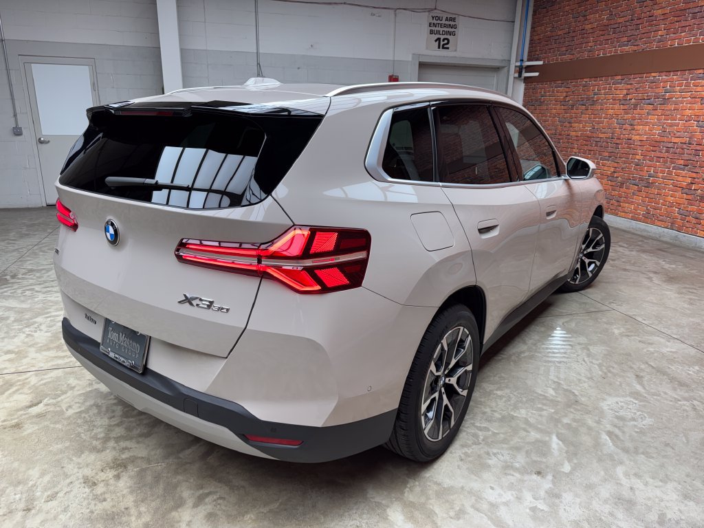 Certified 2025 BMW X3 xDrive30i w/ Premium Package AWD/4WD image 5