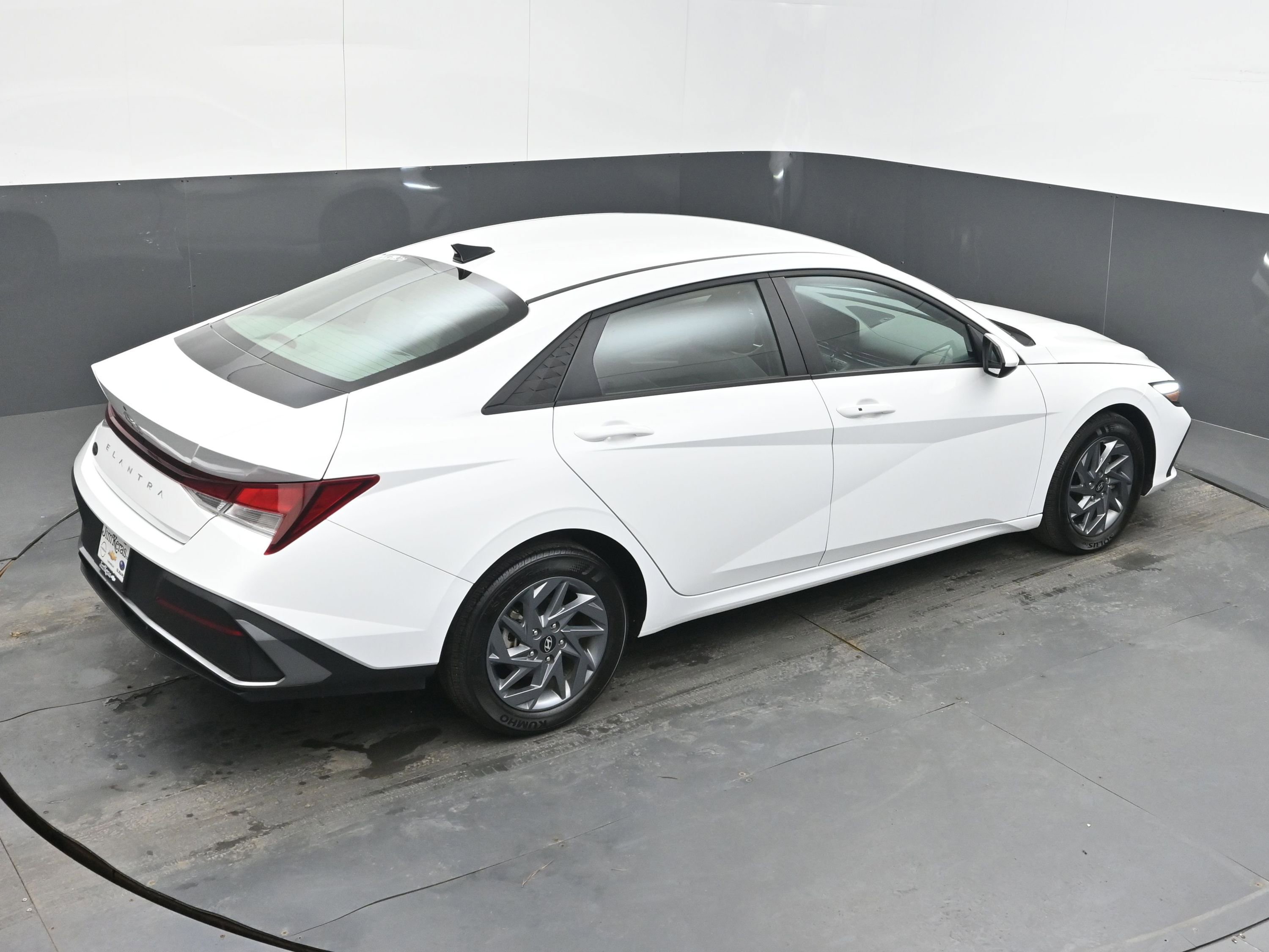 Used 2024 Hyundai Elantra SEL image 49